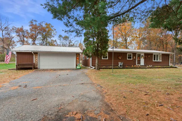 $239,000 | 1073 West Queens Way, Nekoosa, WI 54457