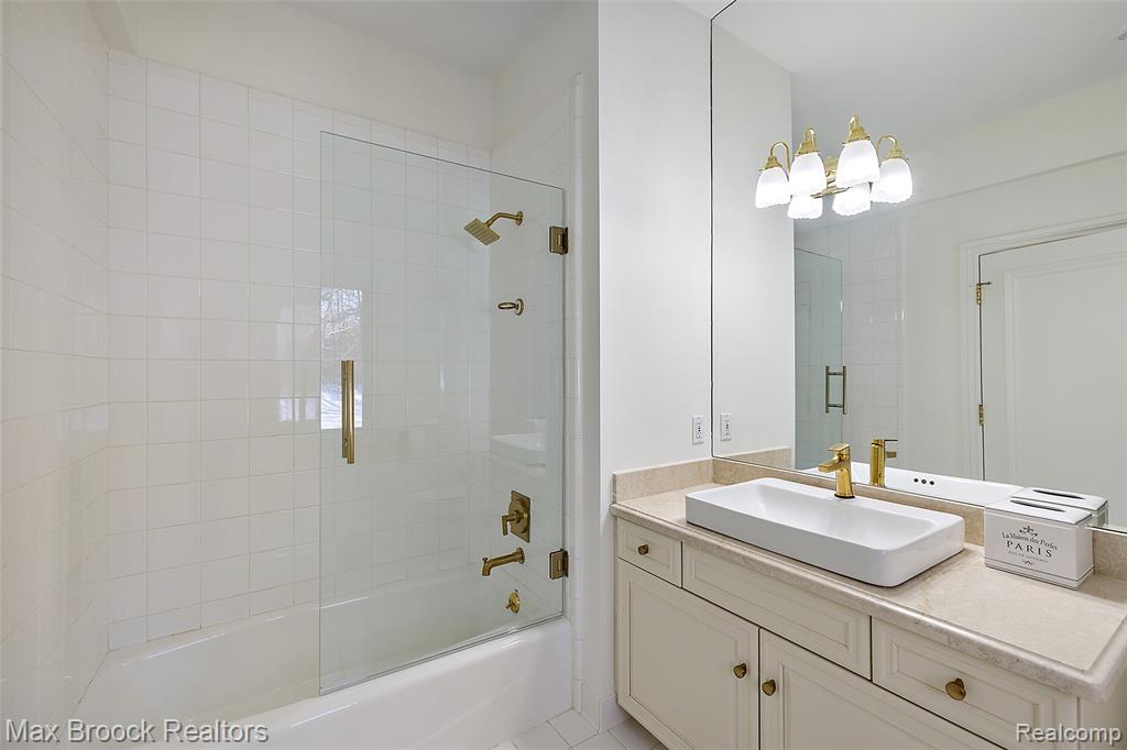 59 Hidden Ridge Bloomfield Hills, MI 48304 - Photo 40 of 50 Gallery Image 40
