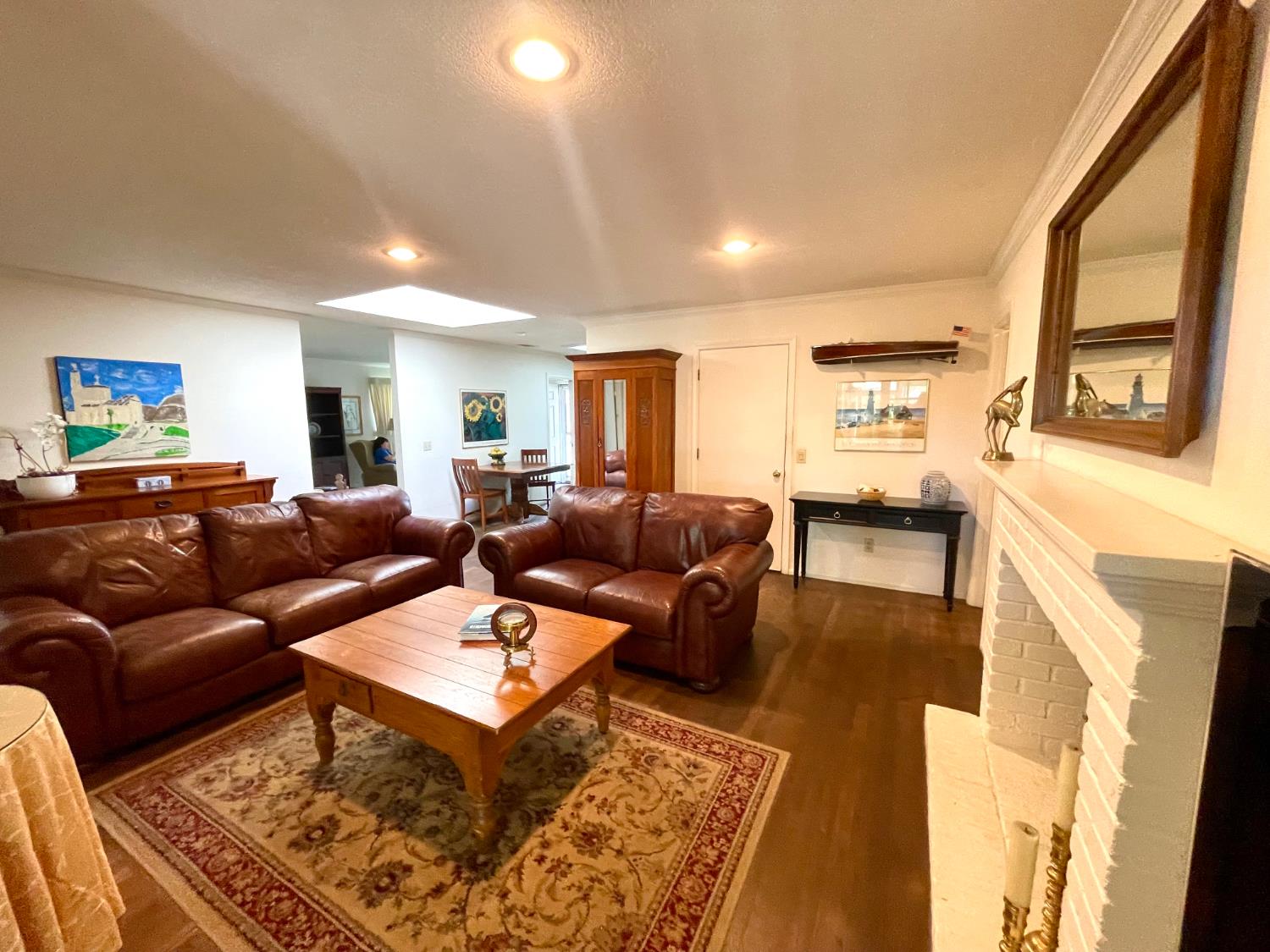 2052 Del Rio Drive Stockton, CA 95204 - Photo 6 of 28