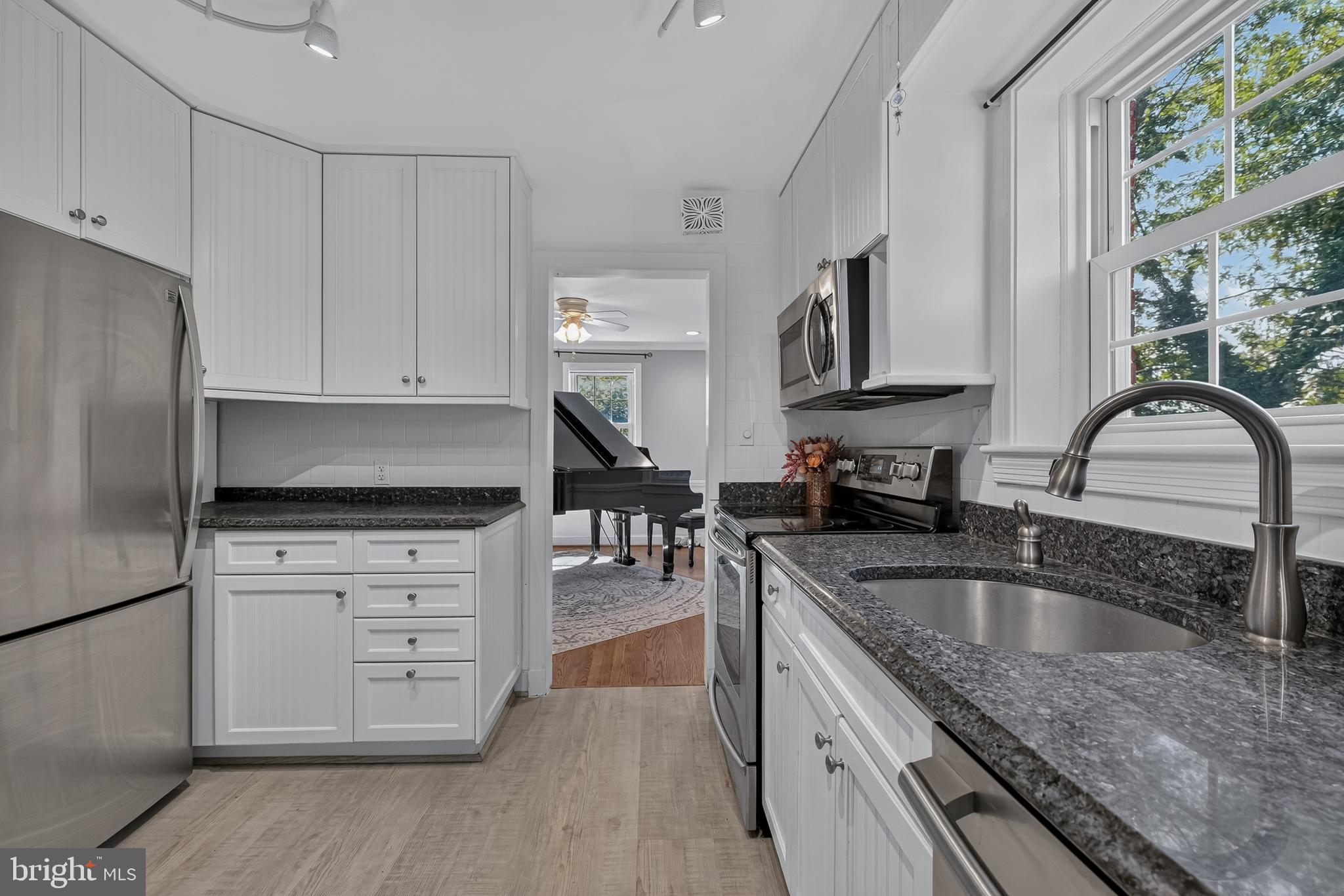 212 Normandy Drive Silver Spring, MD 20901 - Photo 25 of 77 Kitchen