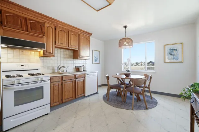 $1,099,000 | 35 Macedonia Street, San Francisco, CA 94110