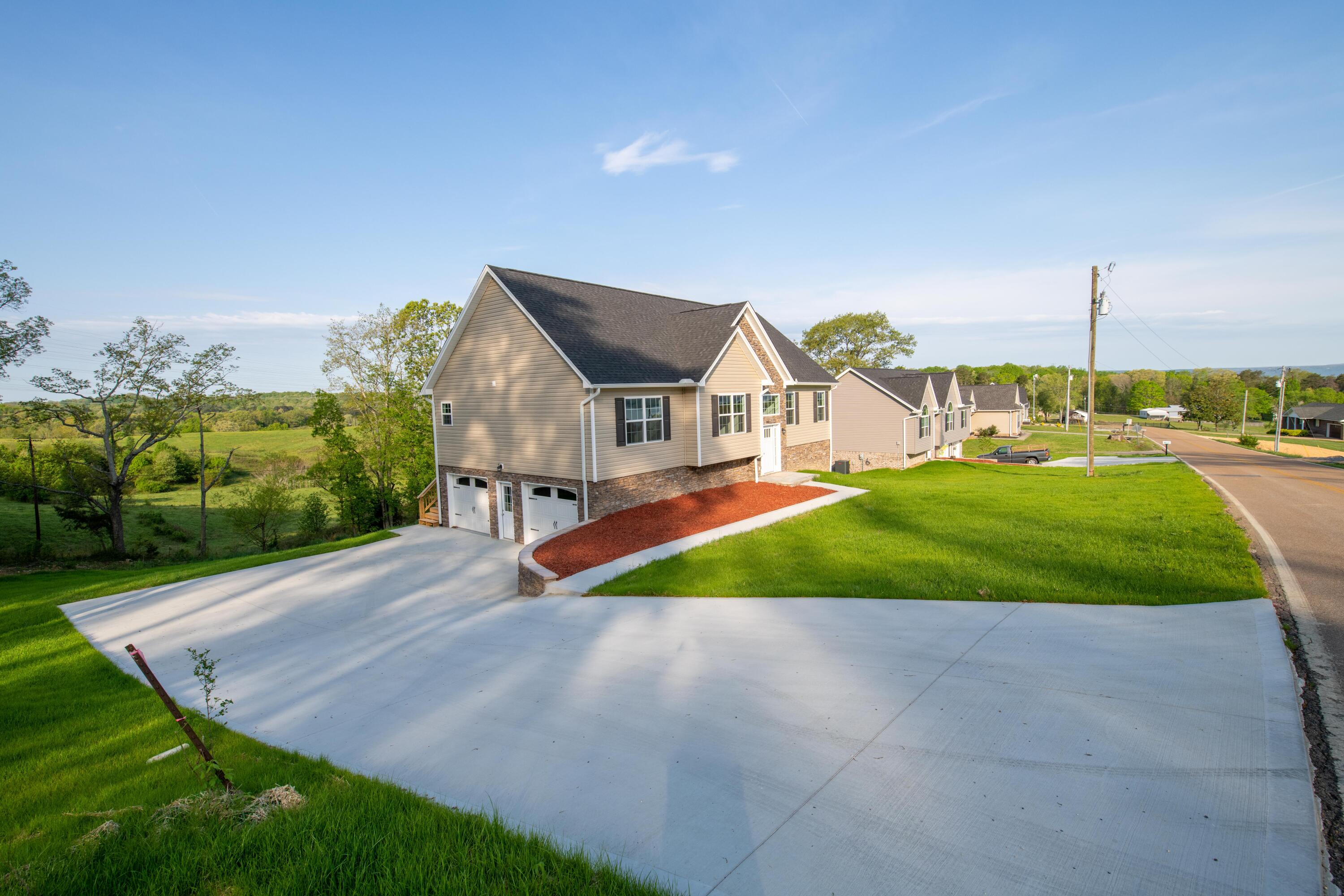 9434 Harrison Bay Road Harrison, TN 37341 - Photo 1 of 30 D85_8792