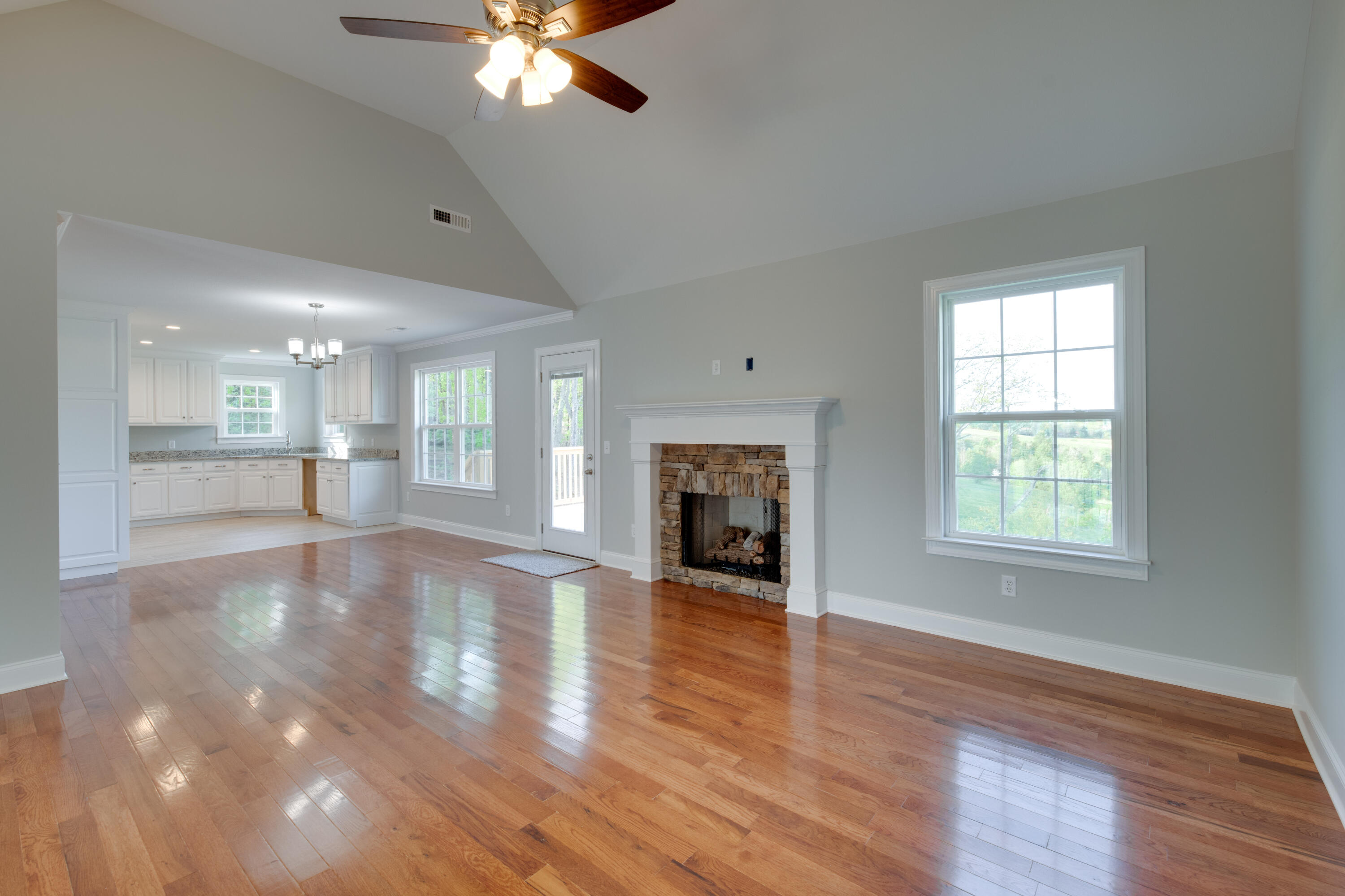 9434 Harrison Bay Road Harrison, TN 37341 - Photo 5 of 30 D85_8805