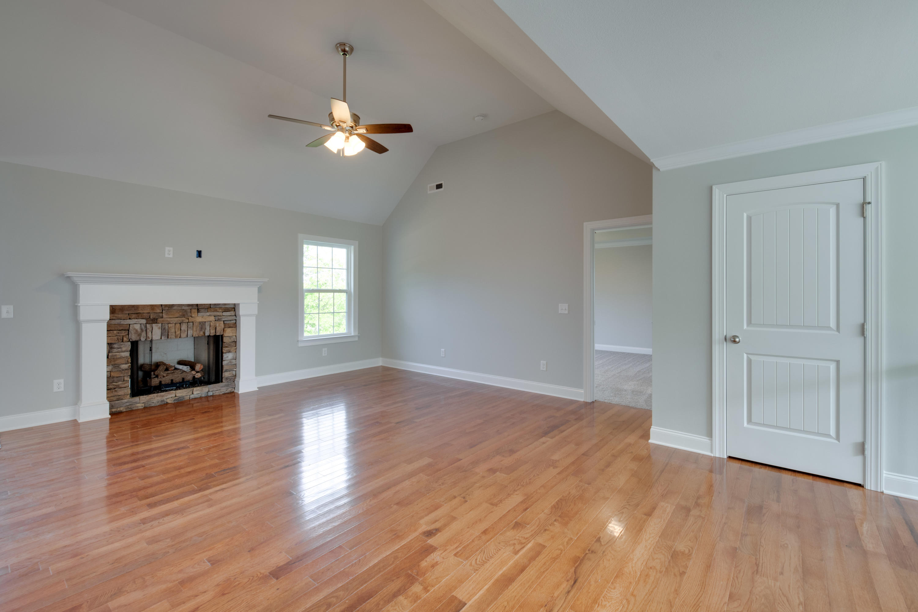 9434 Harrison Bay Road Harrison, TN 37341 - Photo 7 of 30 D85_8811