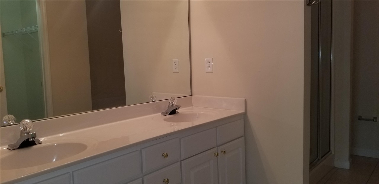 11211 Avocet Lane, Unit 103 Raleigh, NC 27617 - Photo 3 of 18 Master Bath/Spa
