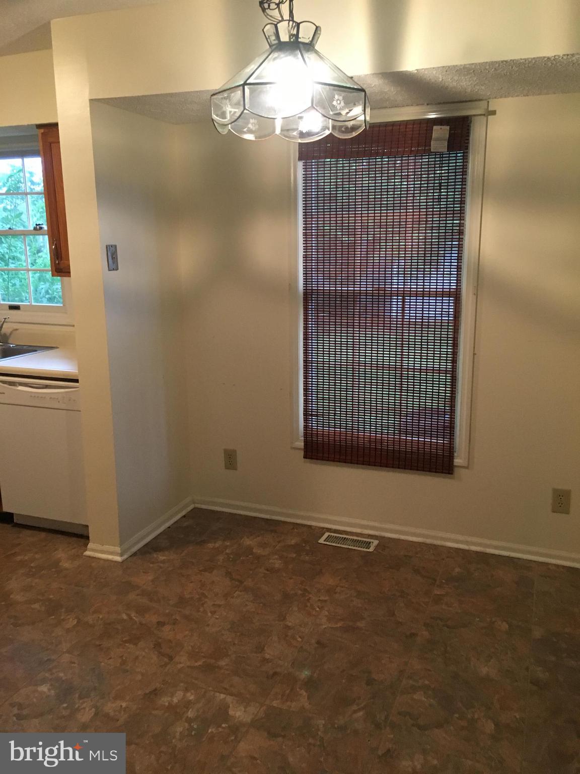 70 Lomond Road Williamstown, NJ 08094 - Photo 16 of 31 Gallery Image 16