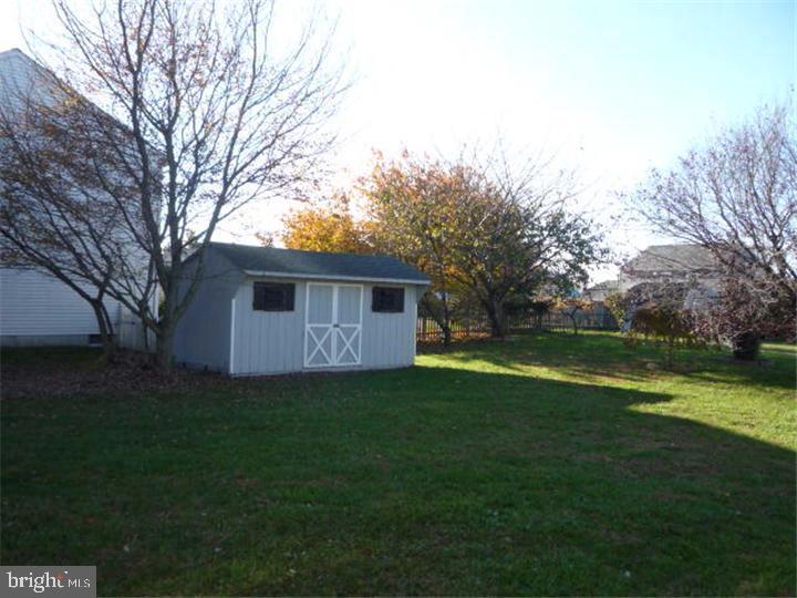 70 Lomond Road Williamstown, NJ 08094 - Photo 4 of 31 Gallery Image 4