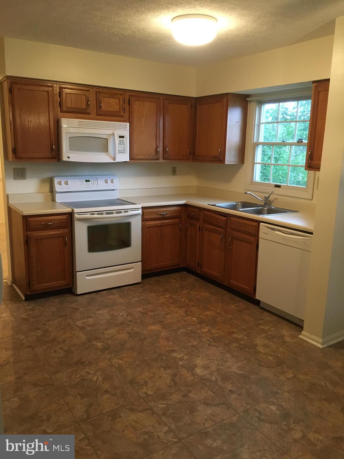 70 Lomond Road Williamstown, NJ 08094 - Photo 6 of 31 Gallery Image 6