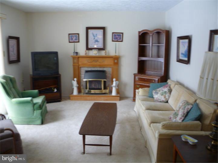 70 Lomond Road Williamstown, NJ 08094 - Photo 8 of 31 Gallery Image 8