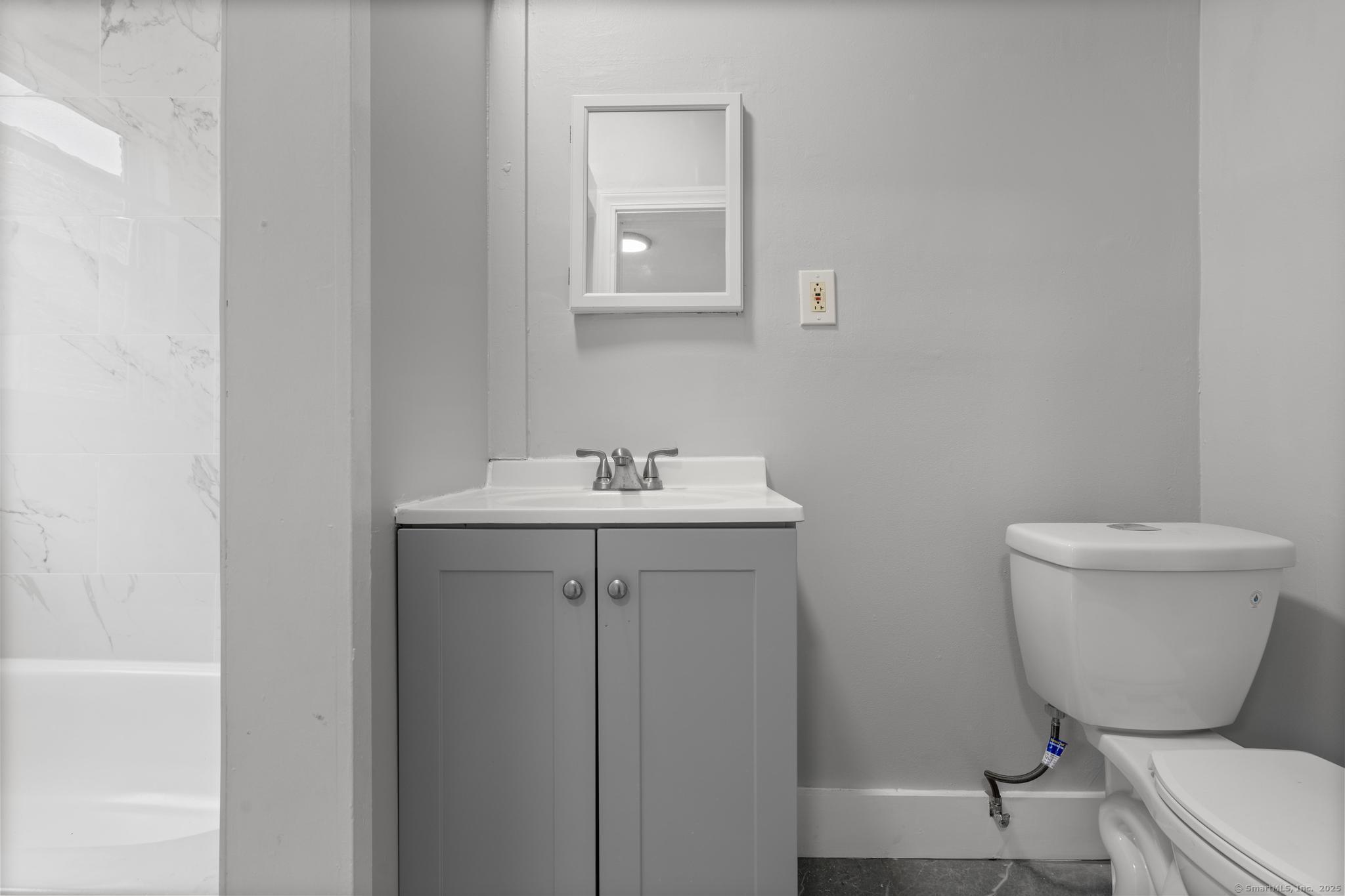 25 Whittier Street Bridgeport, CT 06605 - Photo 20 of 33