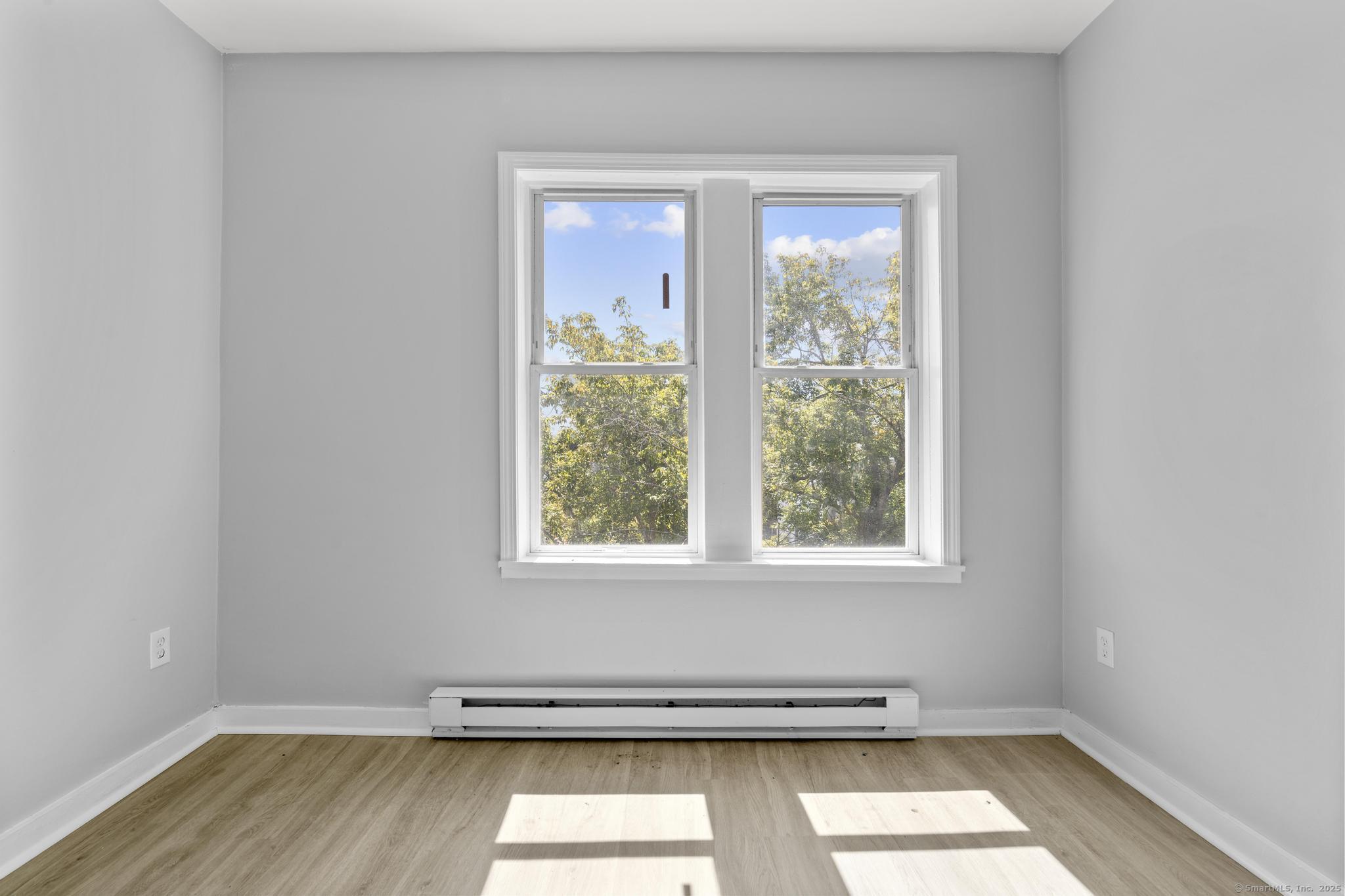 25 Whittier Street Bridgeport, CT 06605 - Photo 23 of 33