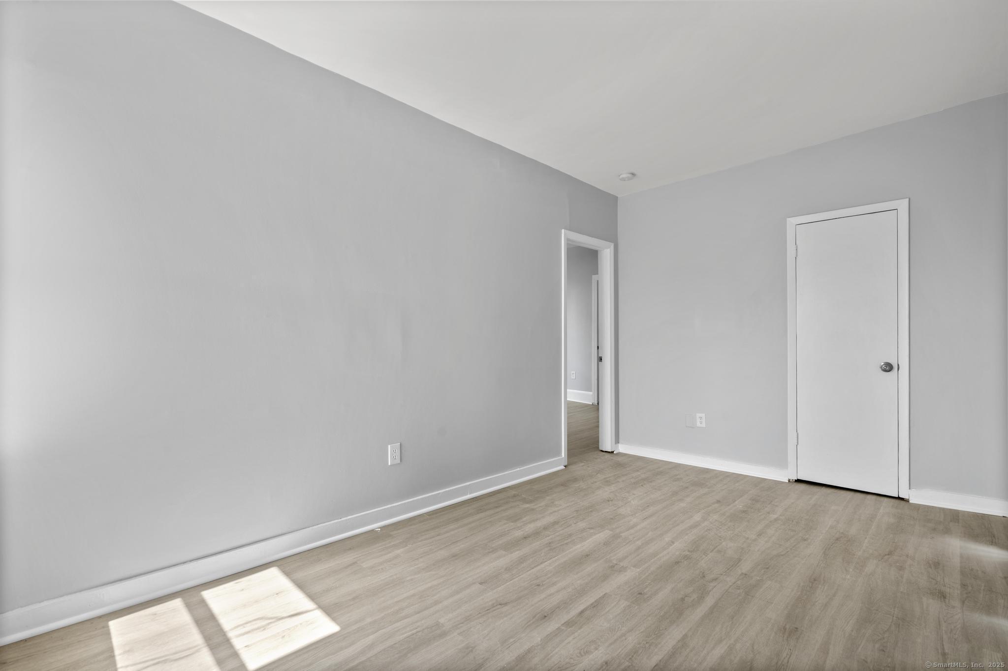 25 Whittier Street Bridgeport, CT 06605 - Photo 24 of 33