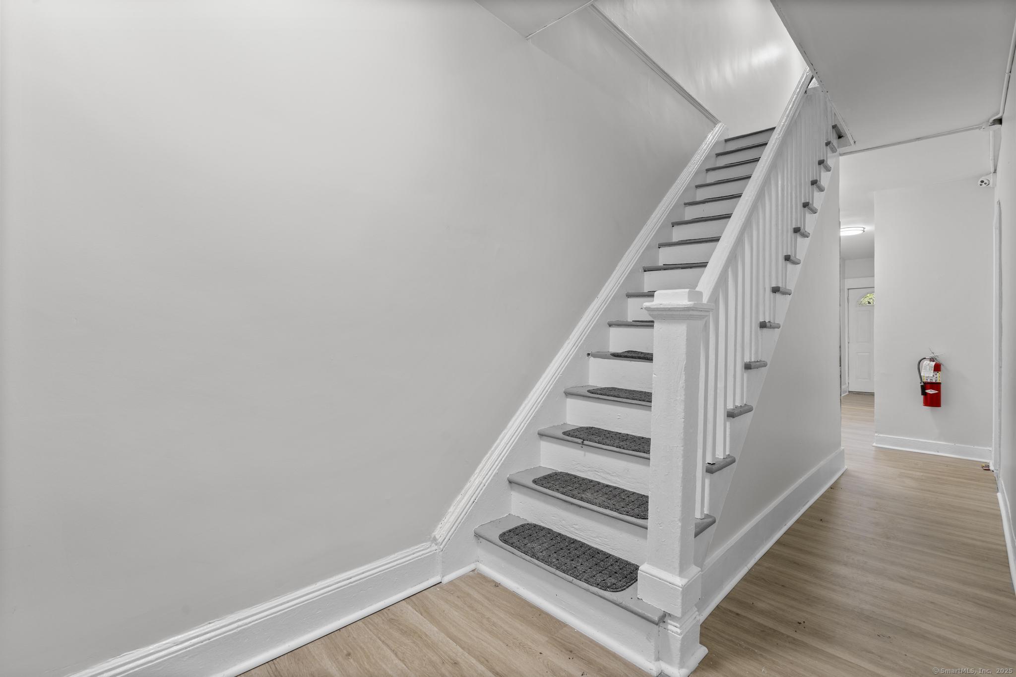 25 Whittier Street Bridgeport, CT 06605 - Photo 26 of 33