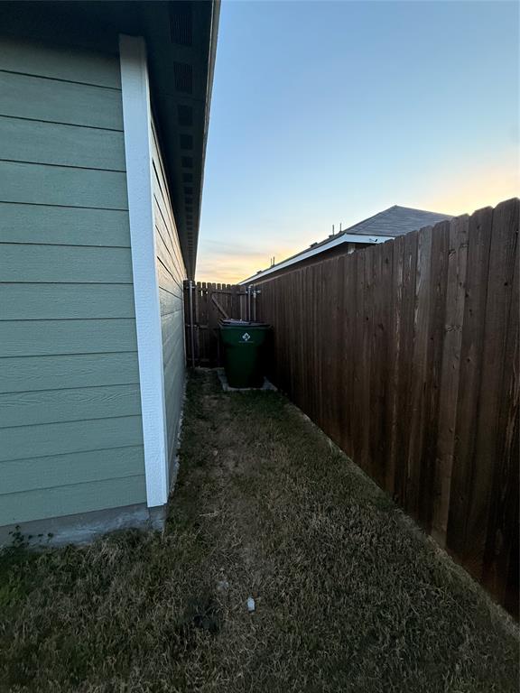 1815 Mallen Farm Ridge Crandall, TX 75114 - Photo 9 of 10