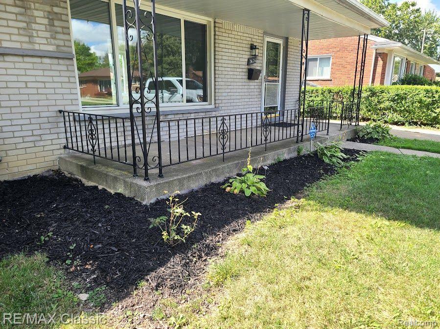 3626 Rome Avenue Warren, MI 48091 - Photo 3 of 25