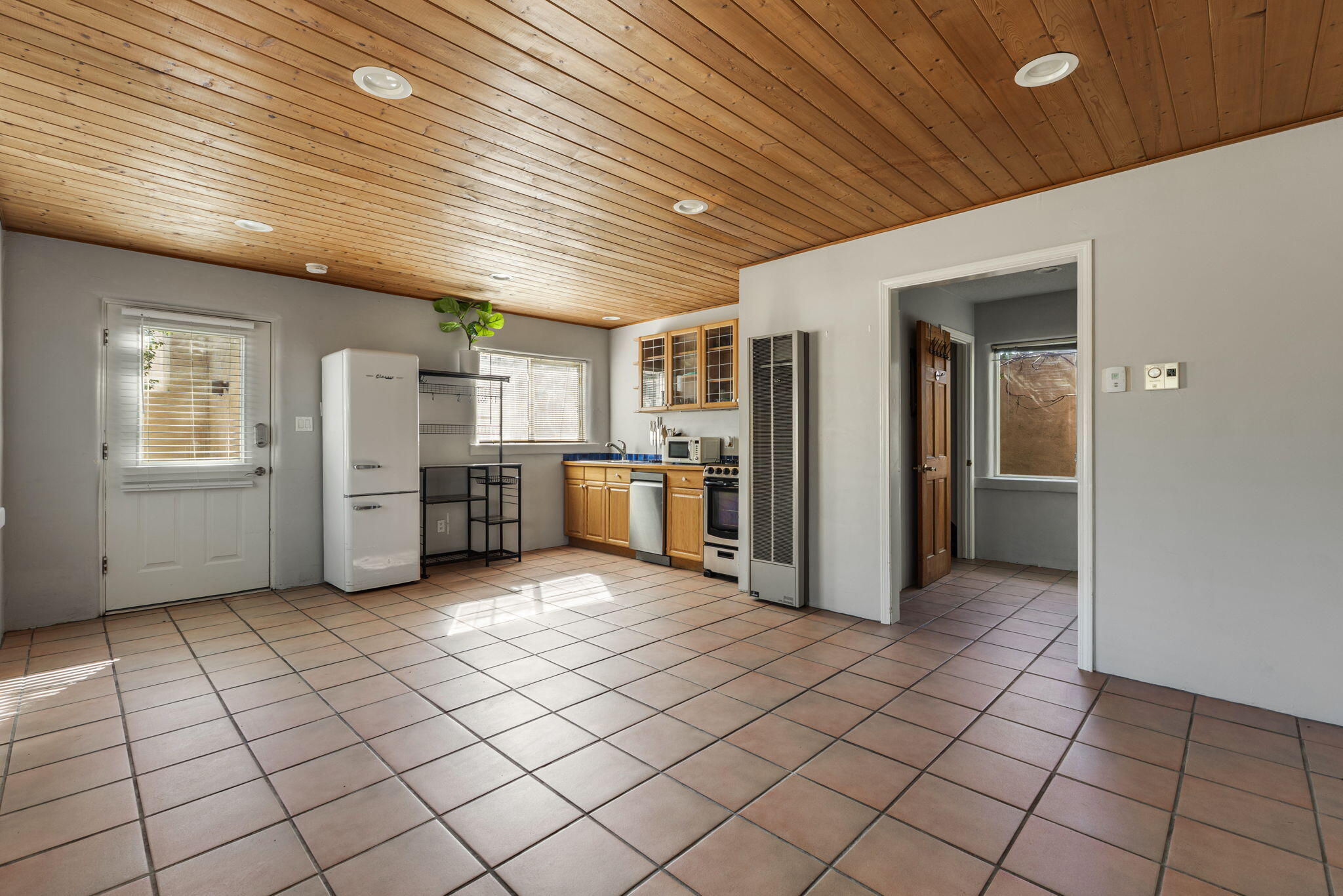 2410 Vicic Road Northwest Albuquerque, NM 87104 - Photo 56 of 72 Gallery Image 56