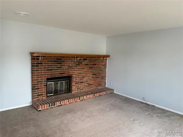 $149,900 | 12303 White Cap Lane, Florissant, MO 63033