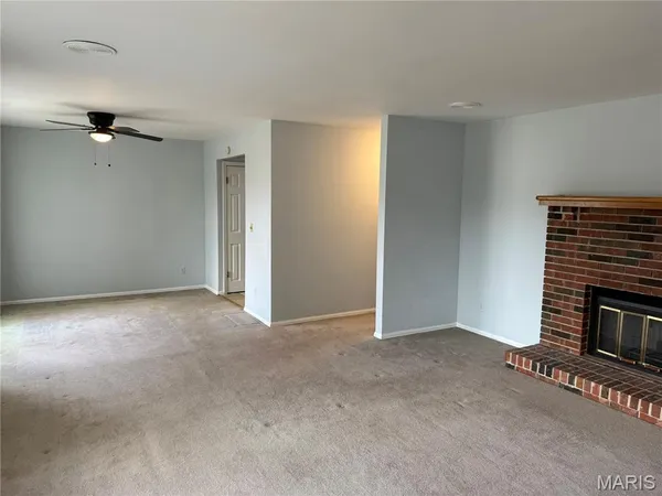 $149,900 | 12303 White Cap Lane, Florissant, MO 63033