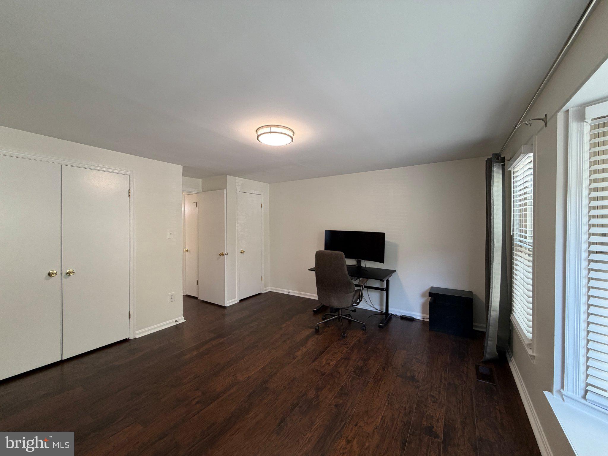 2121 Whisper Way Reston, VA 20191 - Photo 33 of 61 Spacious room with natural light.