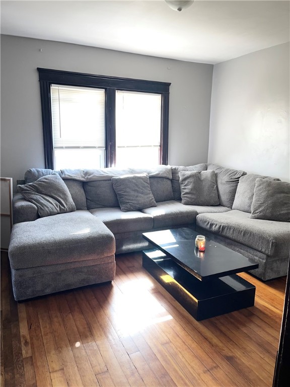 33 Harding Avenue Johnston, RI 02919 - Photo 5 of 18