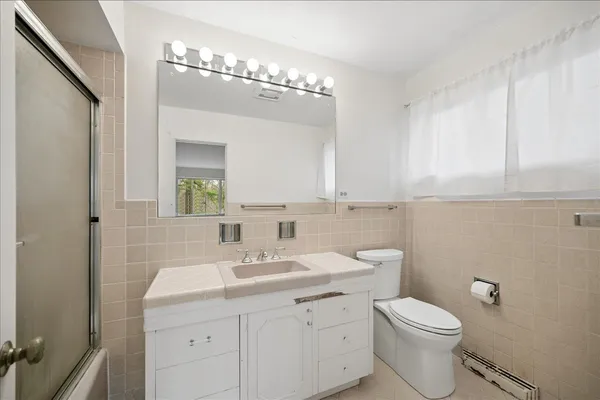 $950,000 | 782 Clover Lane, Glencoe, IL 60022