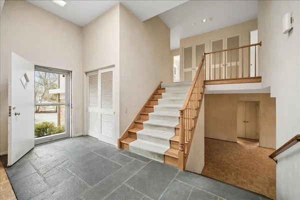 $950,000 | 782 Clover Lane, Glencoe, IL 60022