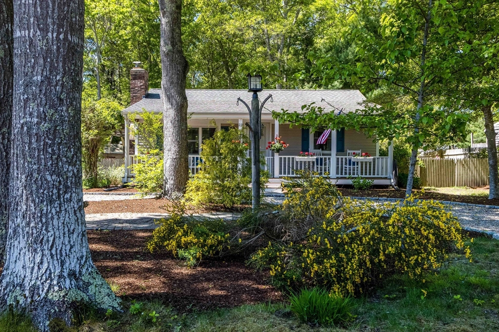 23 Baird Way Barnstable, MA 02632 - Photo 2 of 35