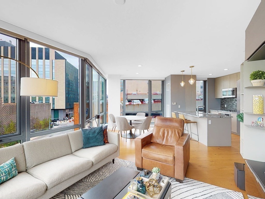 80 Fenwood Road, Unit 613 Boston, MA 02115 - Photo 2 of 29 Gallery Image 2