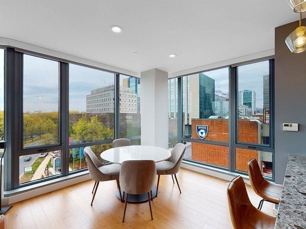 80 Fenwood Road, Unit 613 Boston, MA 02115 - Photo 3 of 29 Gallery Image 3