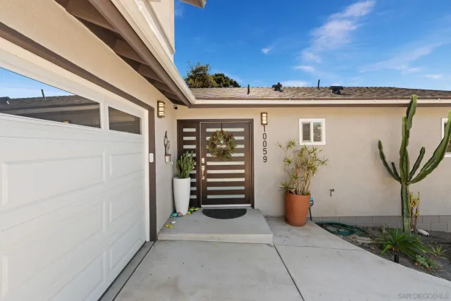 $1,299,000 | 10059 Estrella Drive, La Mesa, CA 91941