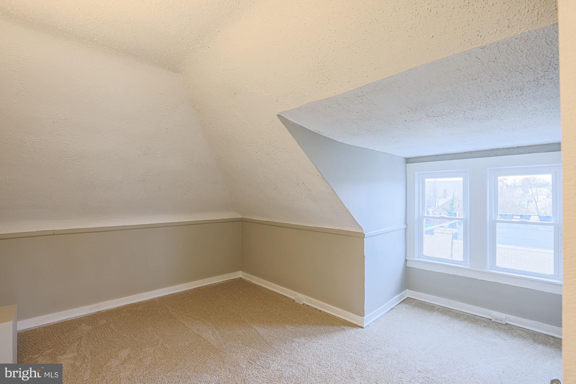 1 East Overlea Avenue, Unit 2 Baltimore, MD 21206 - Photo 20 of 27