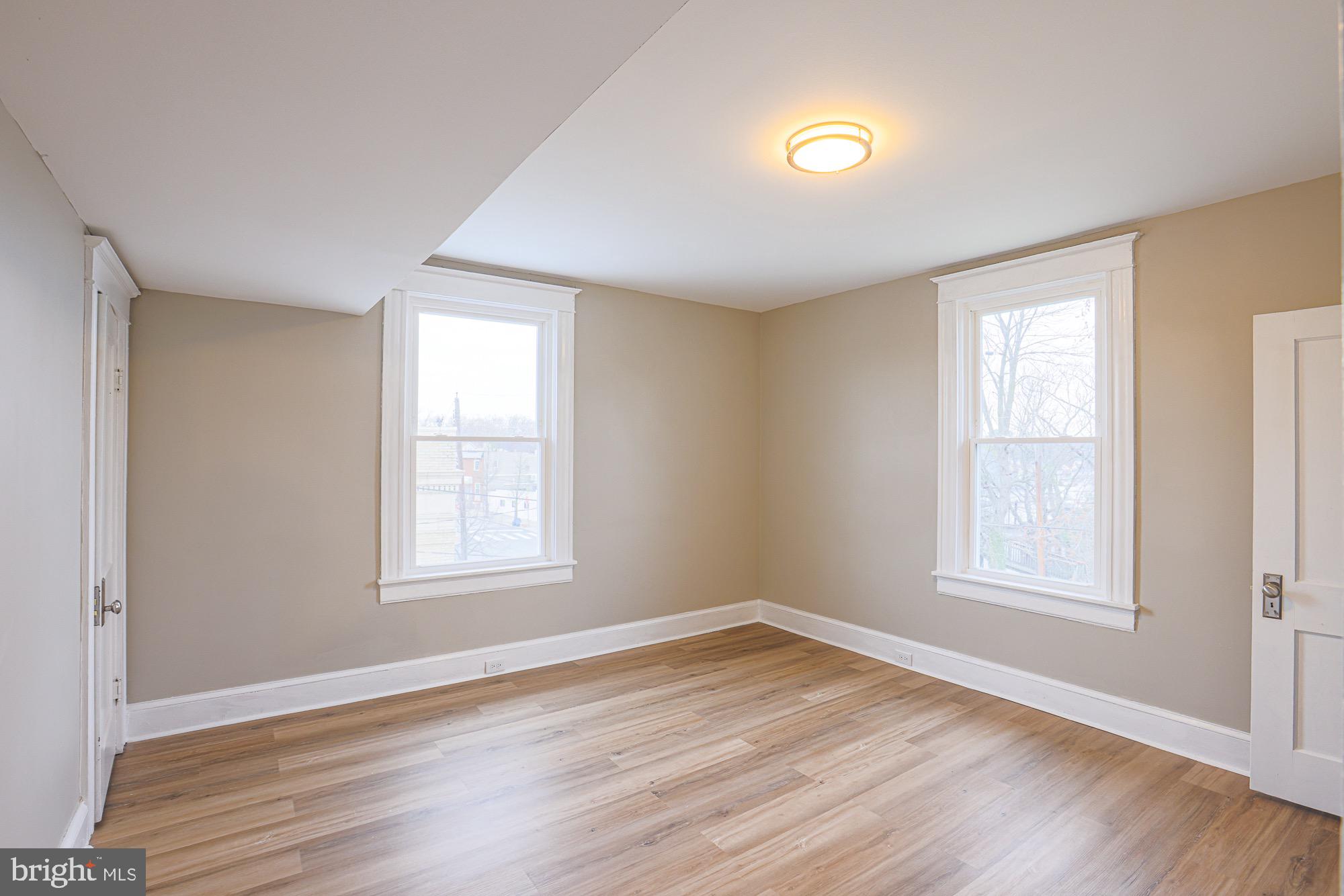 1 East Overlea Avenue, Unit 2 Baltimore, MD 21206 - Photo 3 of 27