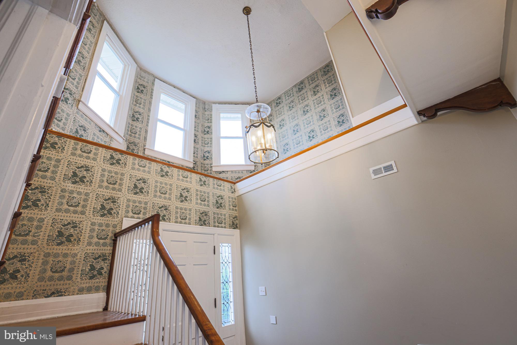 1 East Overlea Avenue, Unit 2 Baltimore, MD 21206 - Photo 5 of 27