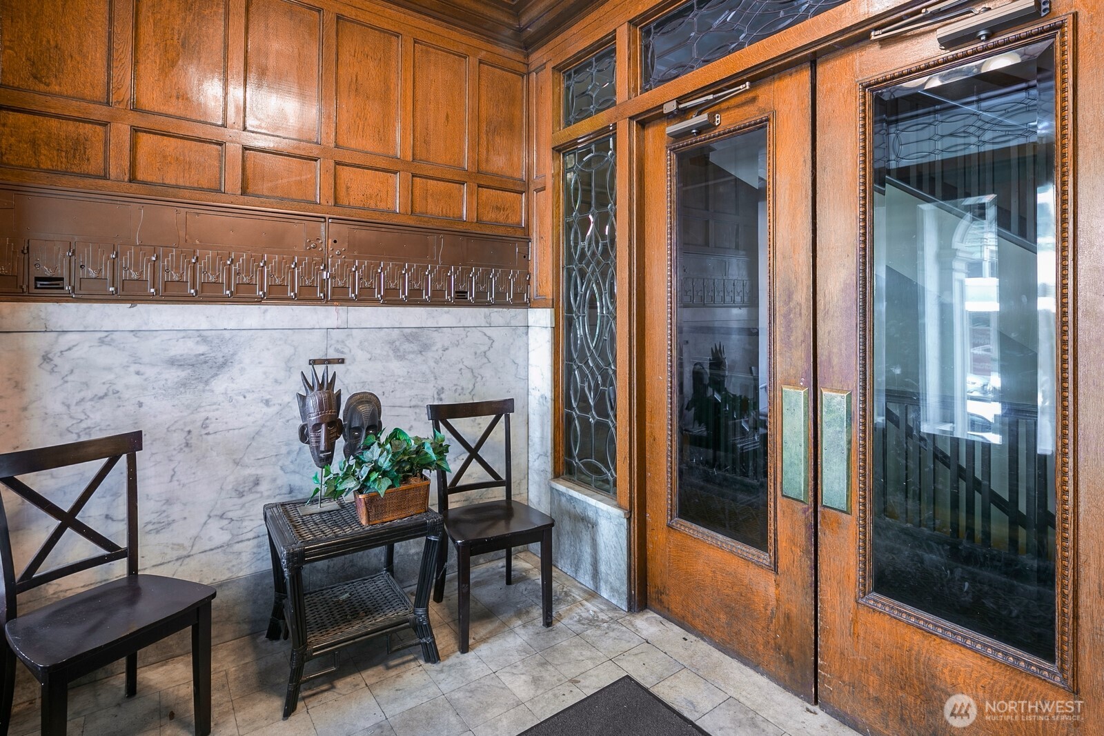 7 Harrison Street, Unit 39 Seattle, WA 98109 - Photo 2 of 27