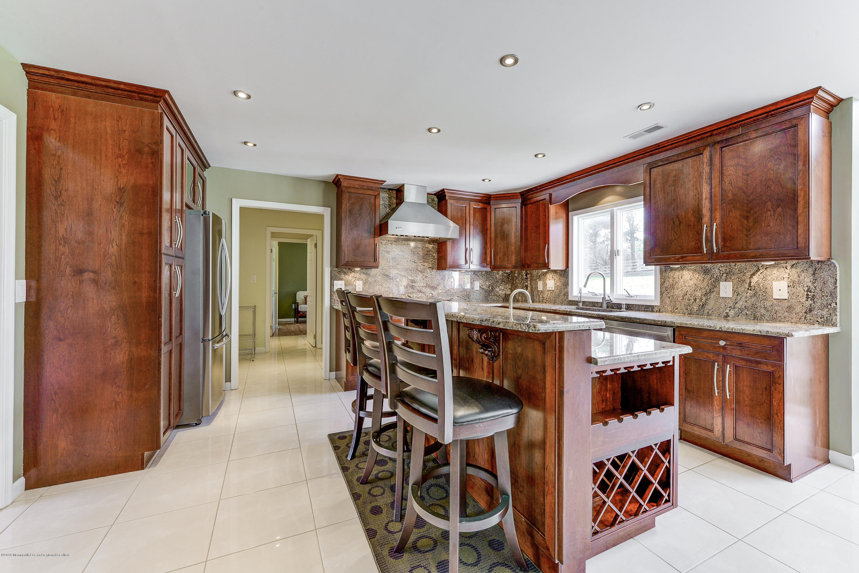 5 Riverside Lane Holmdel, NJ 07733 - Photo 11 of 33 Kitchen island