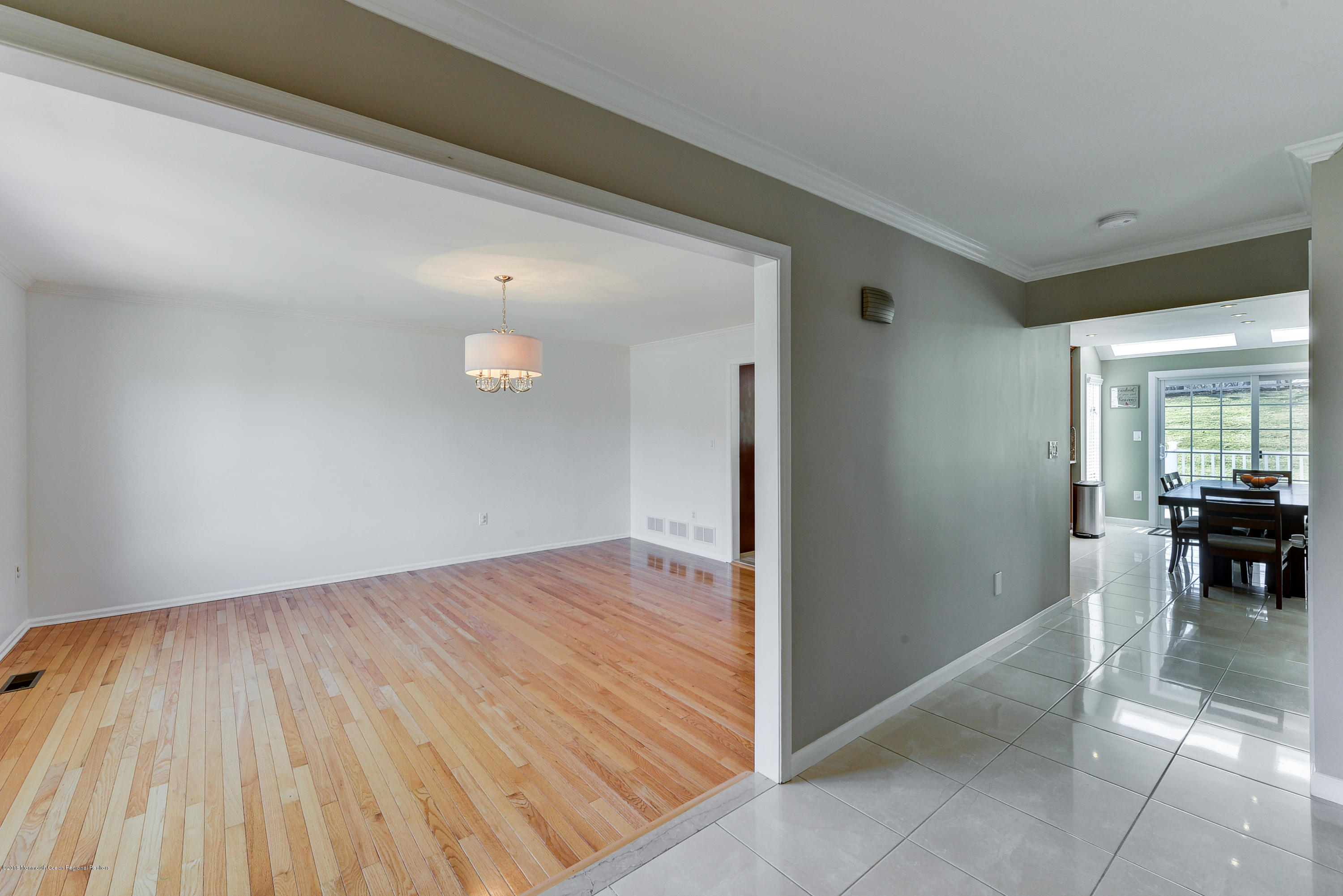 5 Riverside Lane Holmdel, NJ 07733 - Photo 9 of 33 Dining room