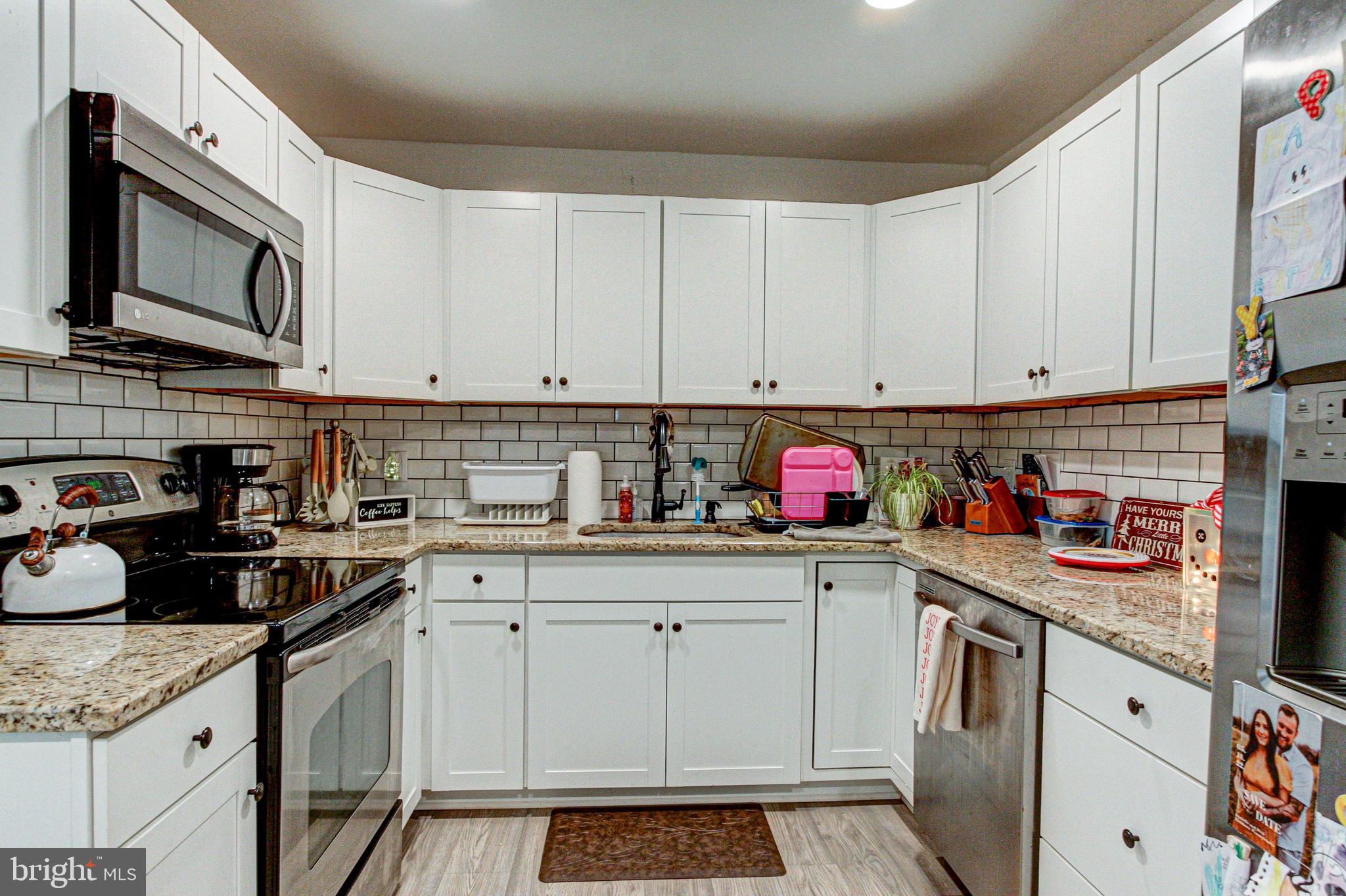 71 Indigo Road Levittown, PA 19057 - Photo 3 of 21 Gallery Image 3
