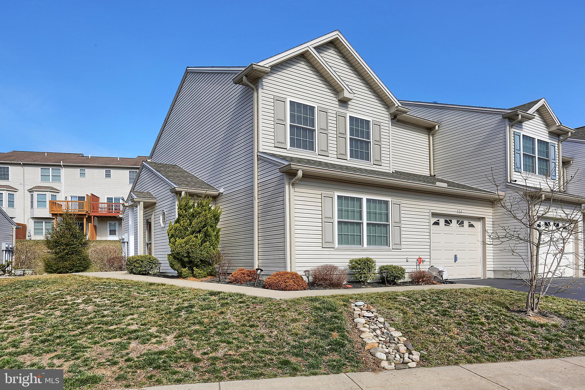124 Oaklea Road Harrisburg, PA 17110 - Photo 2 of 28 Gallery Image 2