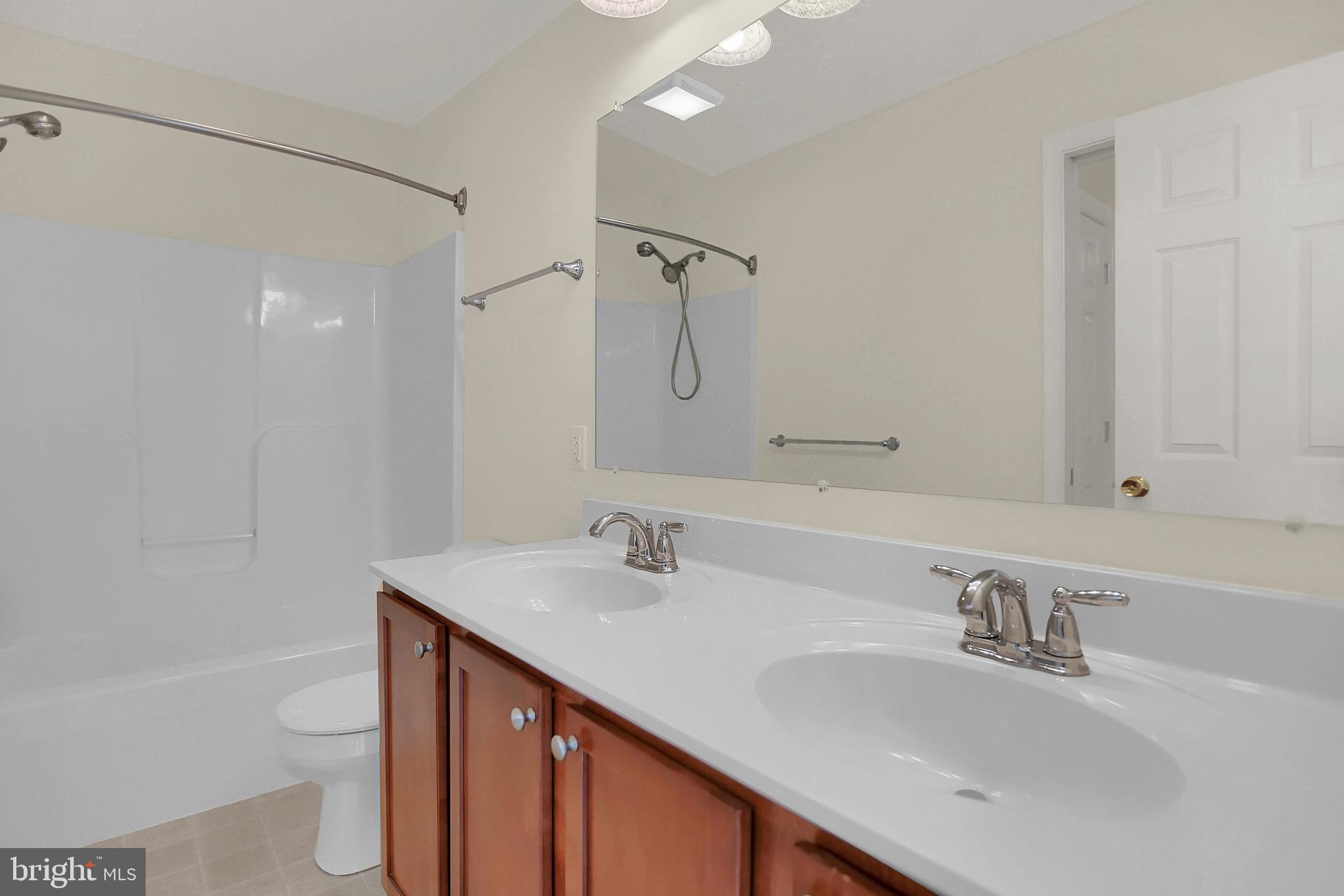 124 Oaklea Road Harrisburg, PA 17110 - Photo 18 of 28 Gallery Image 18