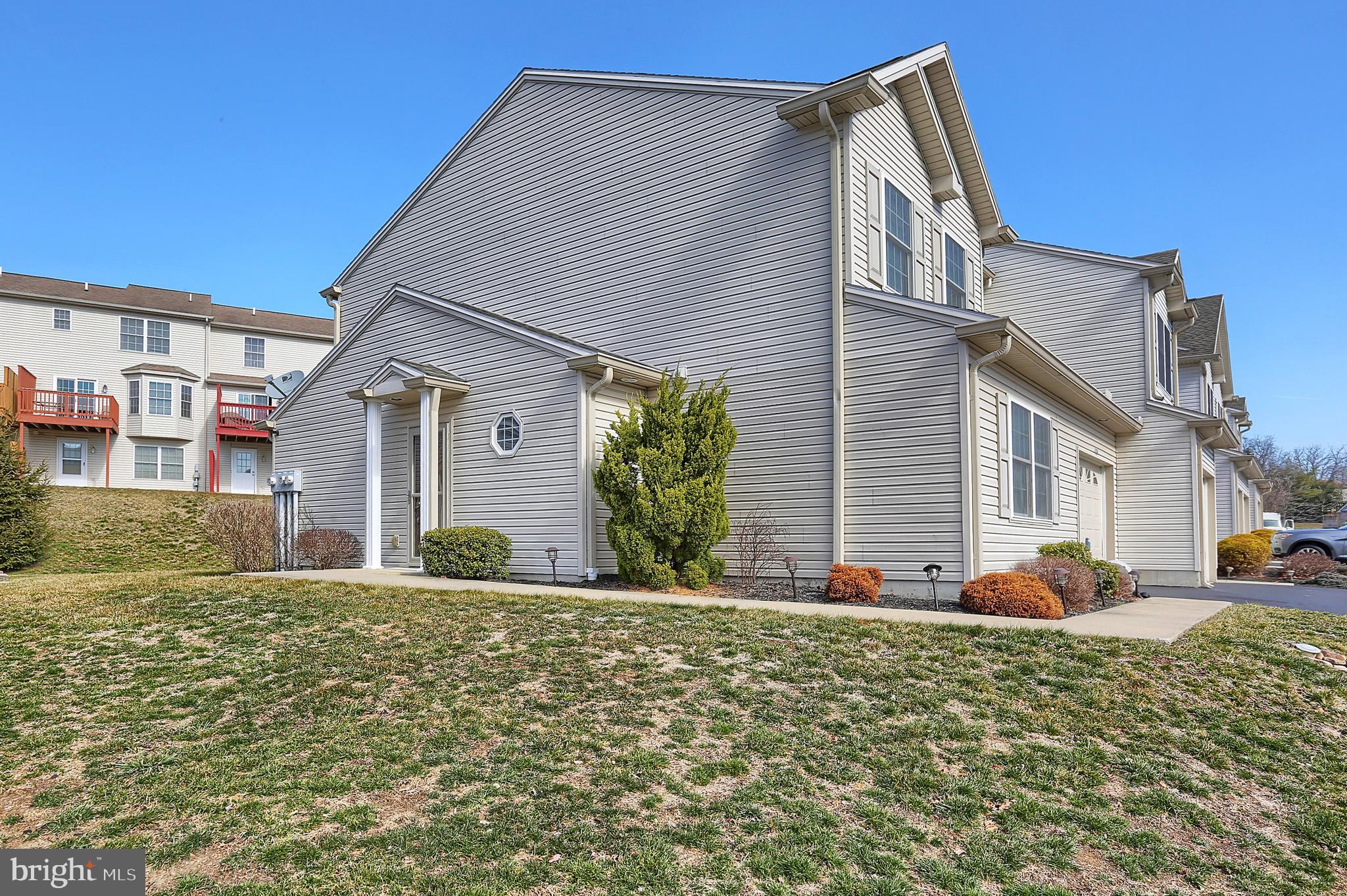 124 Oaklea Road Harrisburg, PA 17110 - Photo 3 of 28 Gallery Image 3