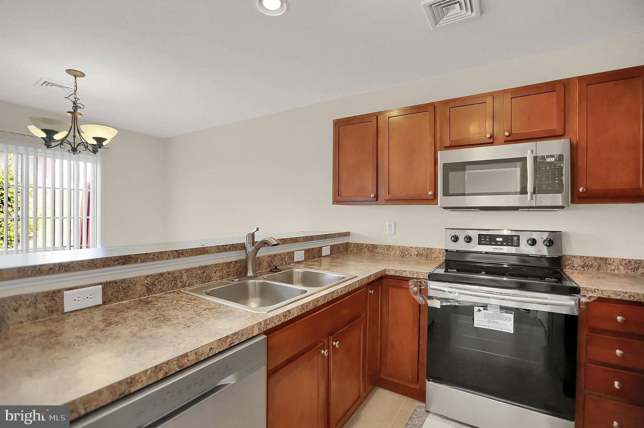 124 Oaklea Road Harrisburg, PA 17110 - Photo 9 of 28 Gallery Image 9