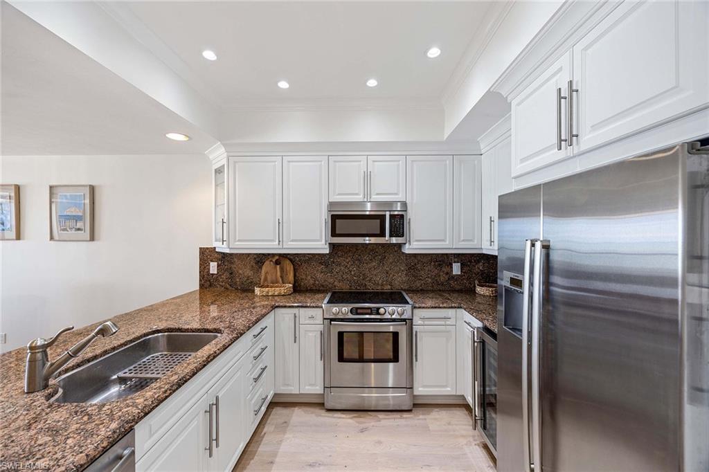 100 North Collier Boulevard, Unit PH5 Marco Island, FL 34145 - Photo 10 of 36