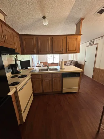 $1,100 | 7171 East County Highway, DeFuniak Springs, FL 32435