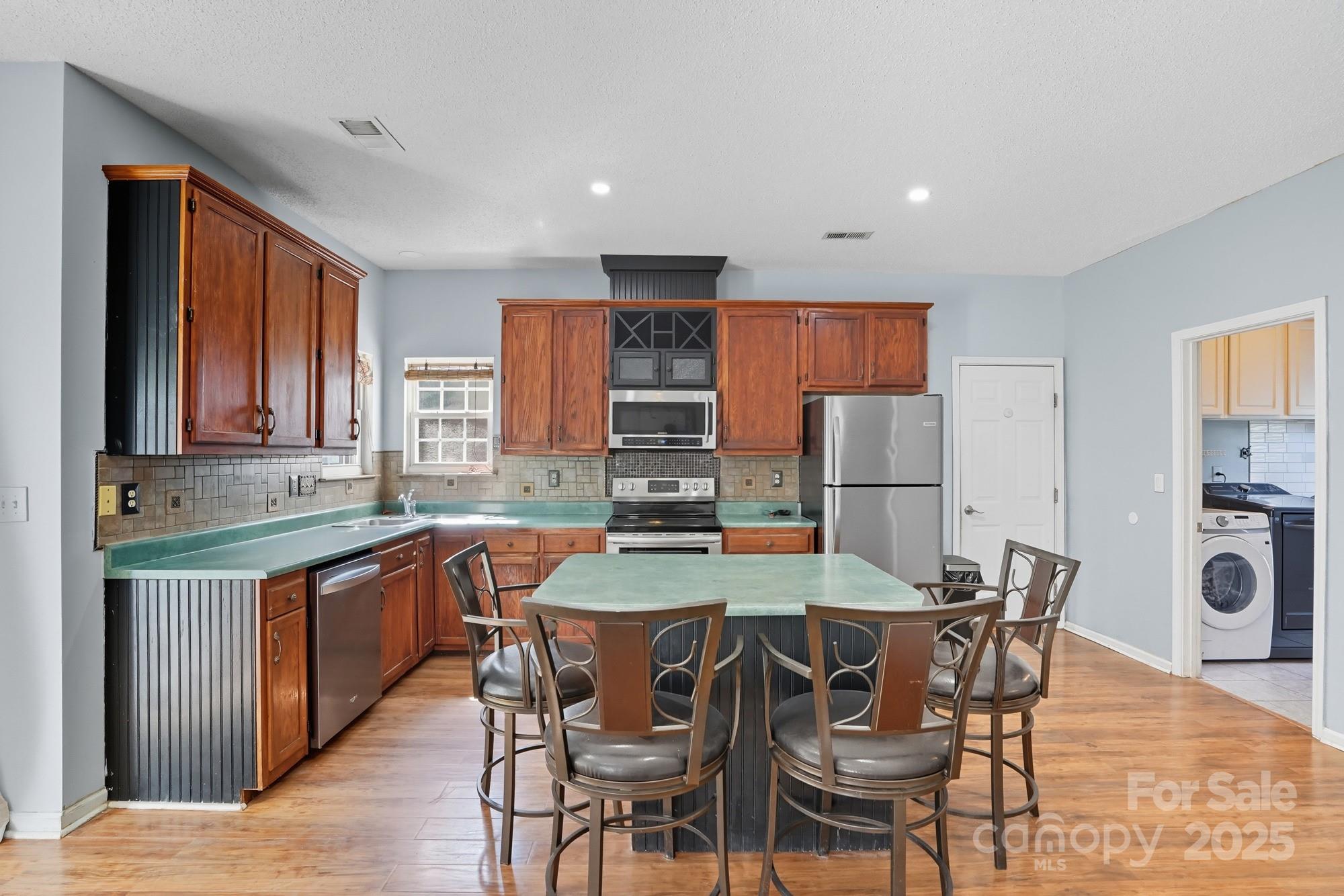 12422 Cardinal Point Road Charlotte, NC 28269 - Photo 14 of 48 Gallery Image 14