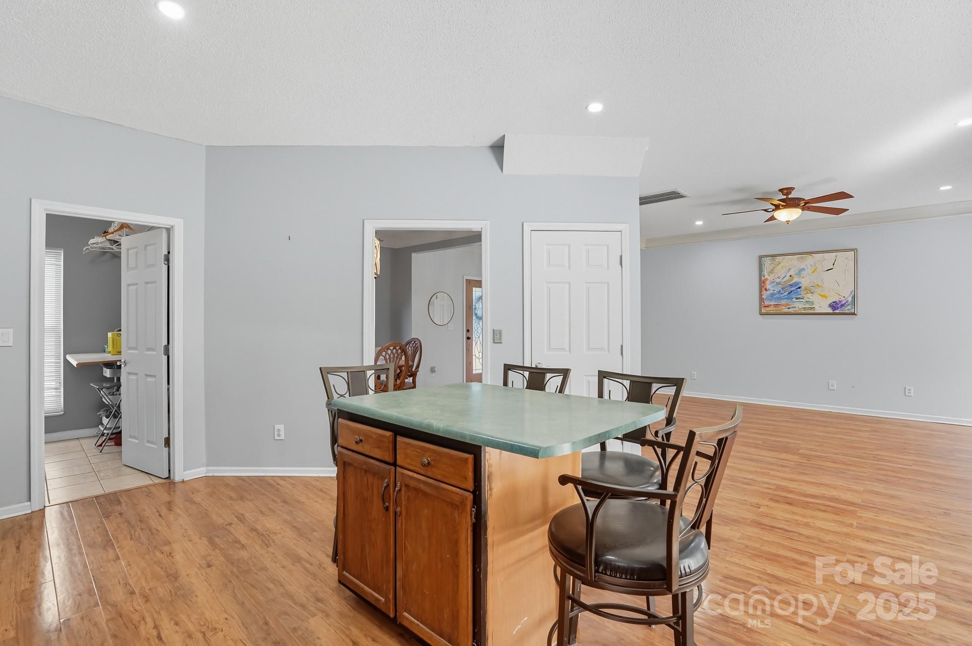 12422 Cardinal Point Road Charlotte, NC 28269 - Photo 17 of 48 Gallery Image 17