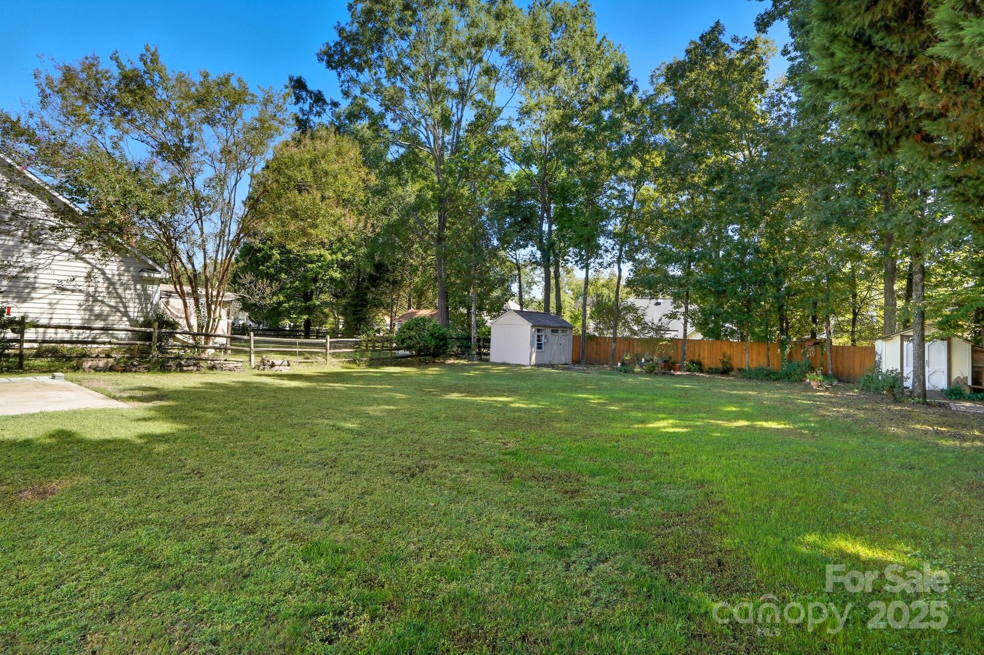 12422 Cardinal Point Road Charlotte, NC 28269 - Photo 48 of 48 Gallery Image 48