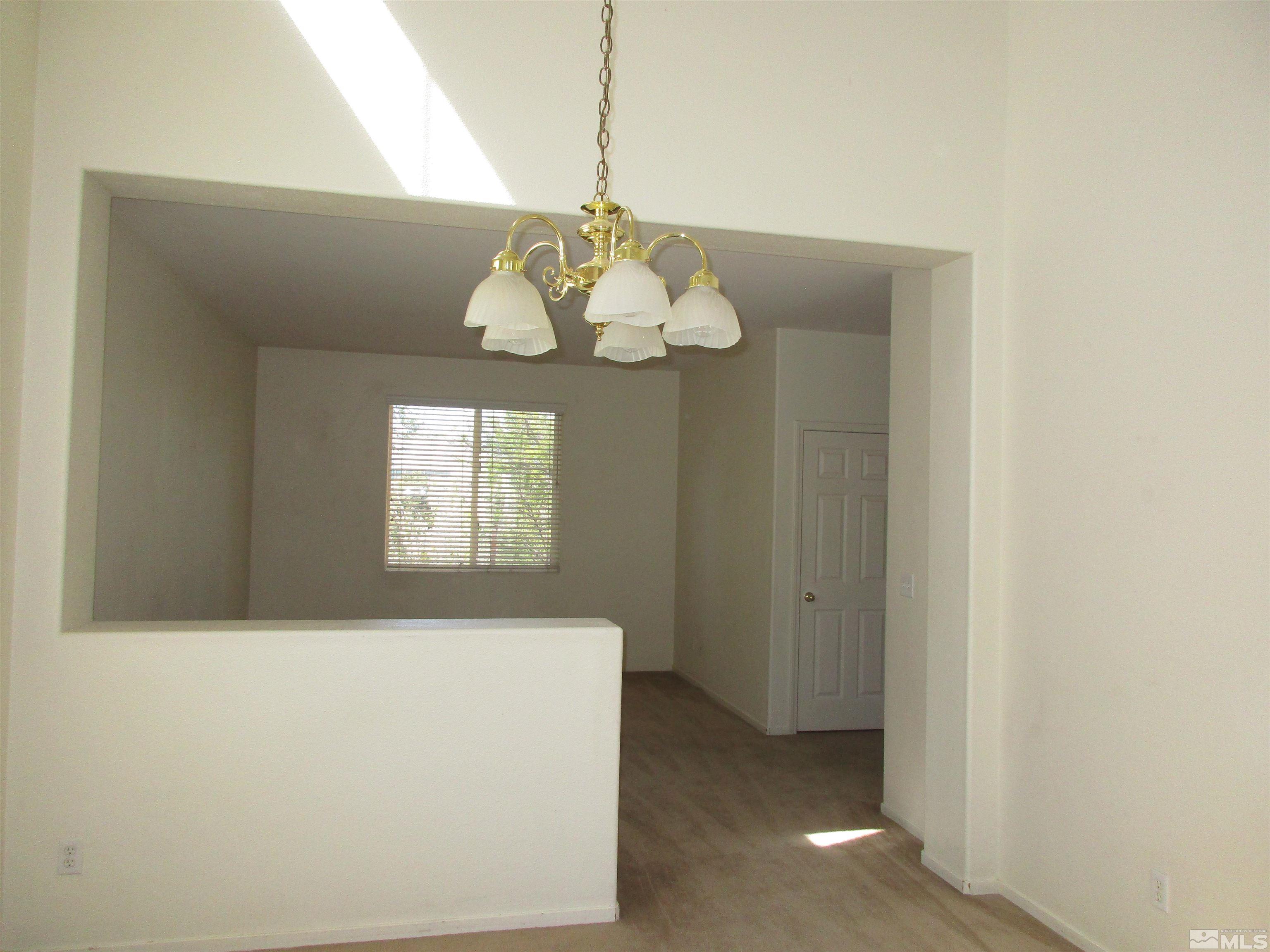 2289 Sapphire Ridge Way Reno, NV 89523 - Photo 6 of 39 Photo 6