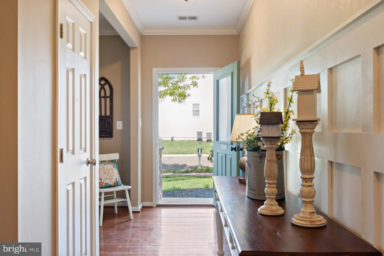 3304 Boathouse Road Warrenton, VA 20187 - Photo 4 of 65 Gallery Image 4