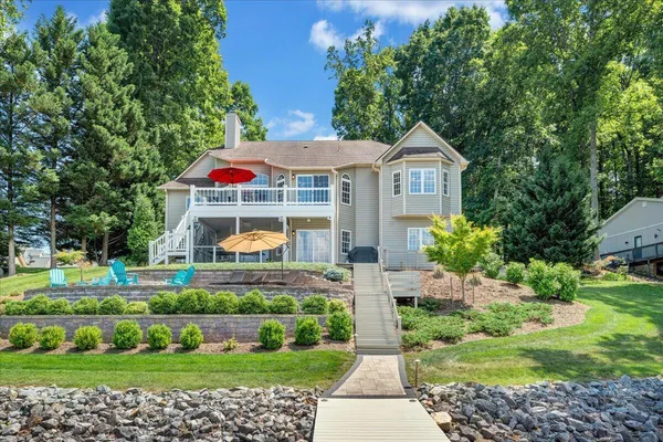 $1,899,900 | 625 Winding Waters Drive, Moneta, VA 24121