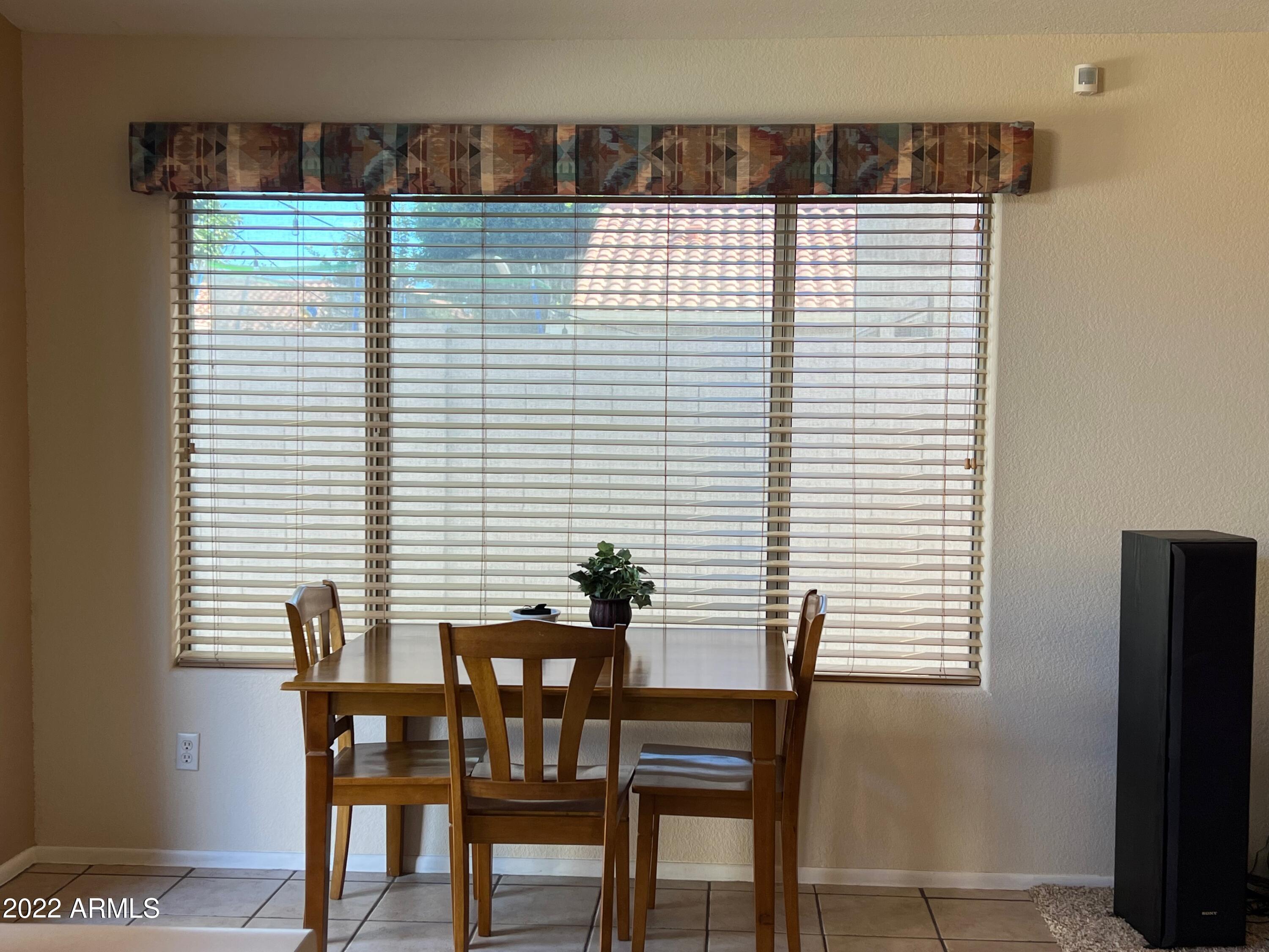 4612 East St John Road Phoenix, AZ 85032 - Photo 2 of 13 IMG_0046